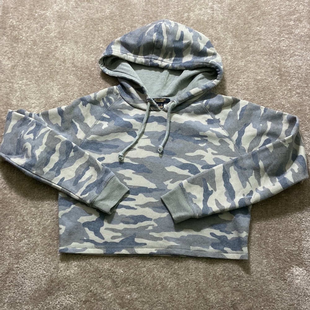 Revamped cropped hoodie size small